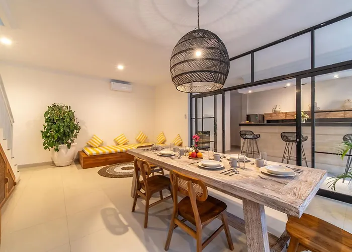 Bougenvia 3 Bedroom Private Pool ヴィラ スミニャック