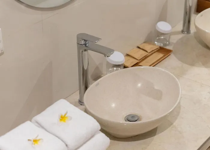 Bougenvia 3 Bedroom Private Pool ヴィラ スミニャック